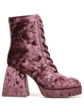Circus by Sam Edelman Kia Velvet Heeled Boots - Purple